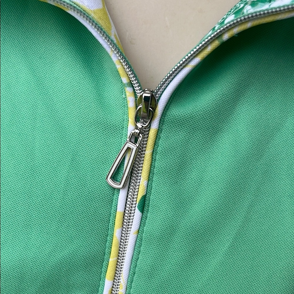 New Monterey Bay Green Short Sleeve Blouse - Picture 8 of 16